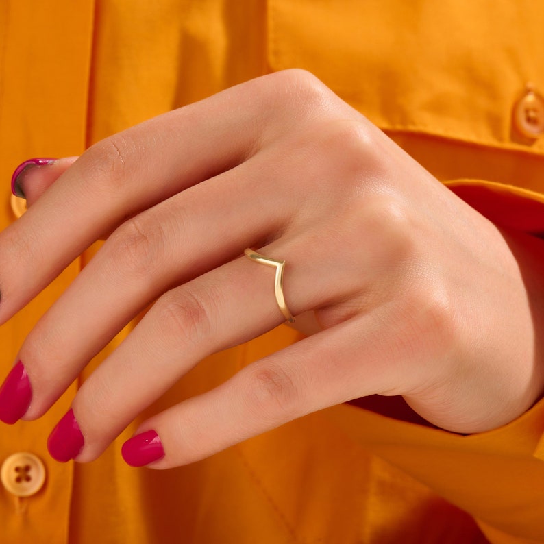 Minimalist Chevron Stacking Ring - Pandora Jewels