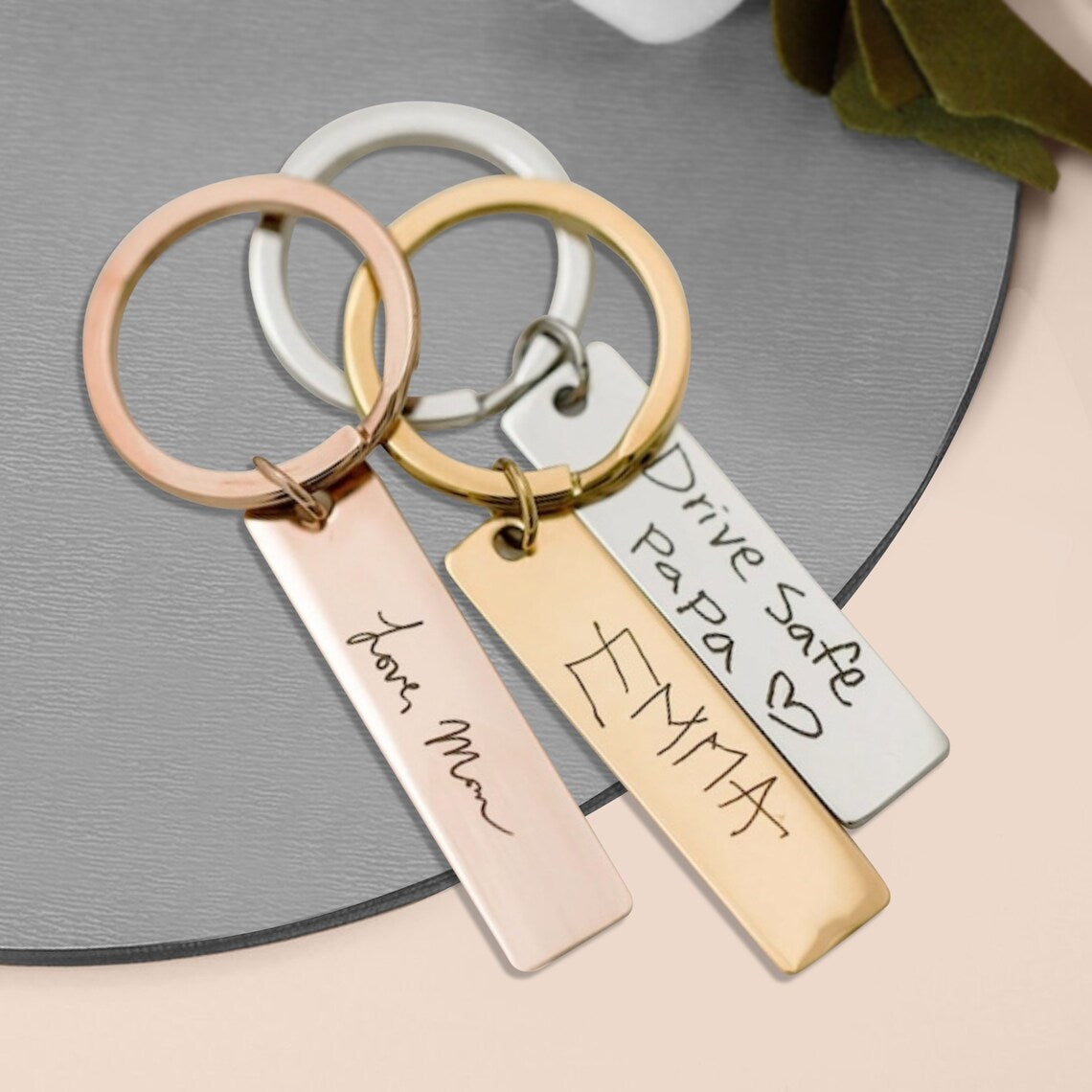 Personalized Engraved Bar Keychain - Pandora Jewels